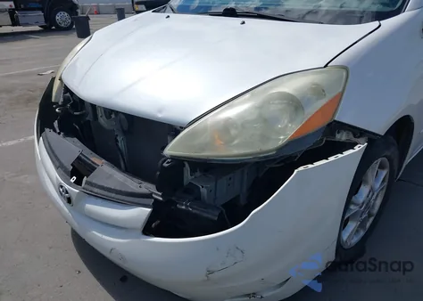 2006 Toyota Sienna Xle z USA, uszkodzony, nr VIN 5TDZA22C46S412404